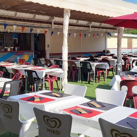 Camping Les Lacs De Courtes Estang Exterior foto