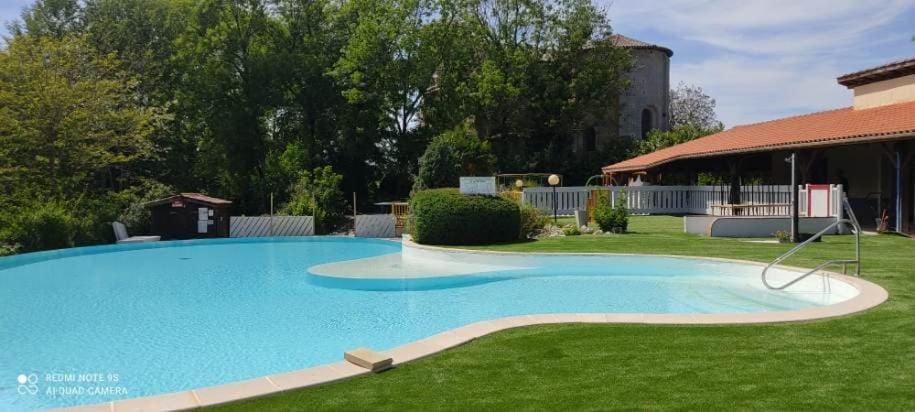 Camping Les Lacs De Courtes Estang Exterior foto